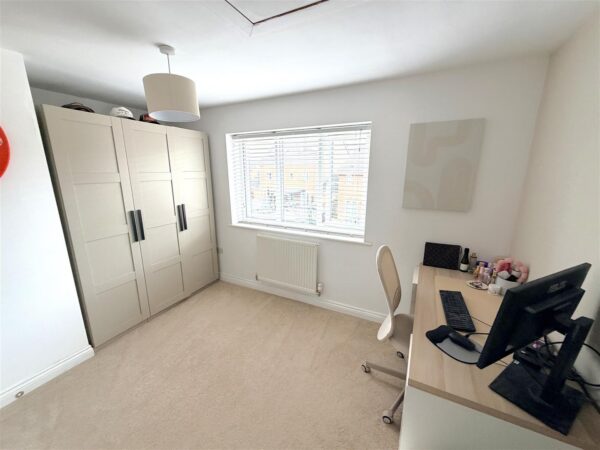 Starling Close, Corby