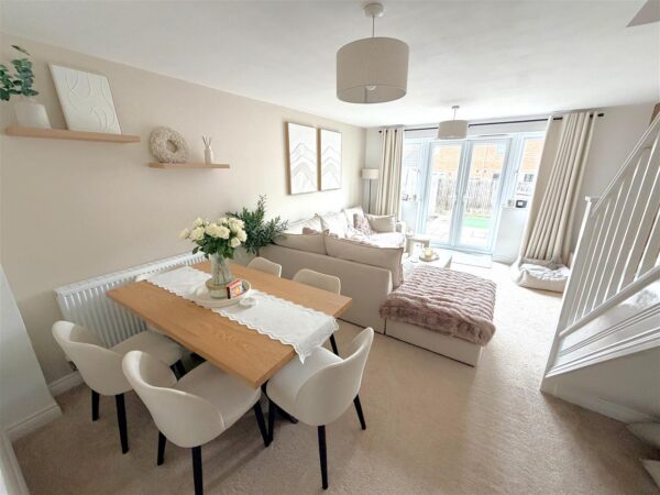 Starling Close, Corby