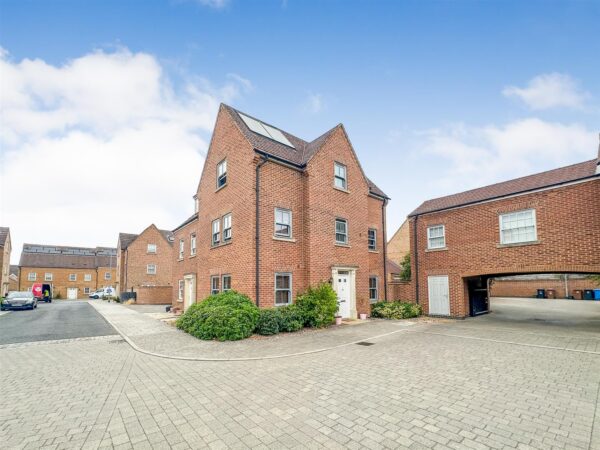 Courteenhall Drive, Corby