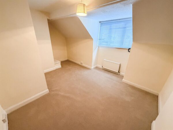Studfall Avenue, Corby