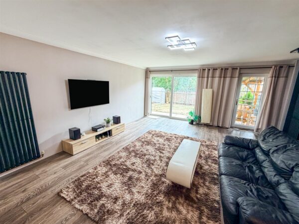 Thetford Close, Corby
