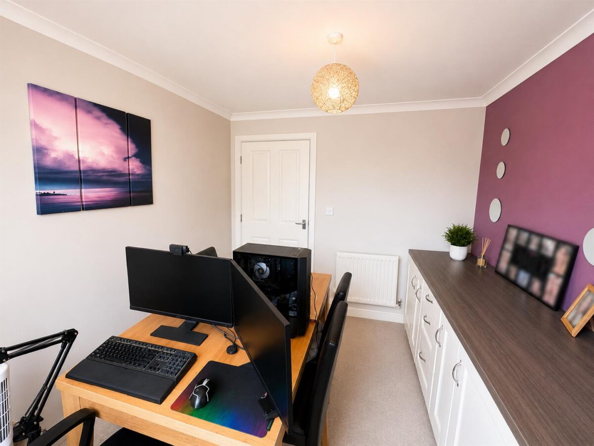 Violet Close, Corby
