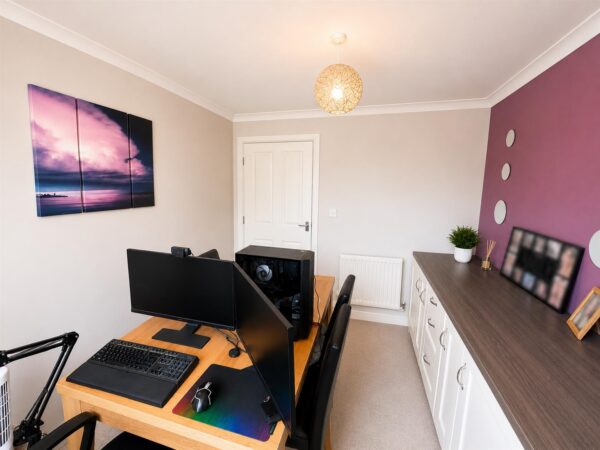 Violet Close, Corby