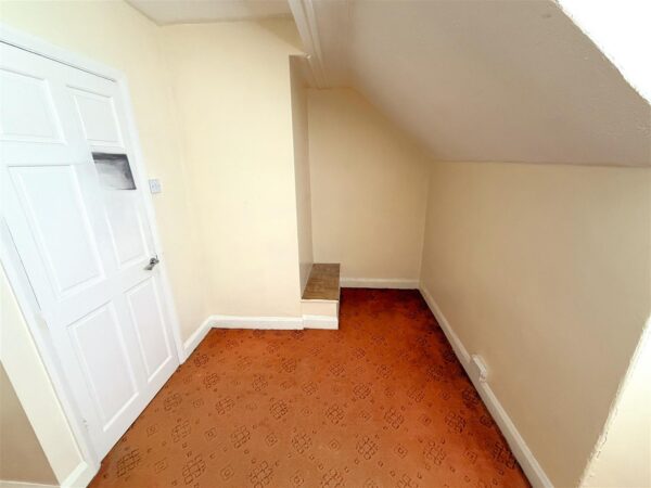 Studfall Avenue, Corby