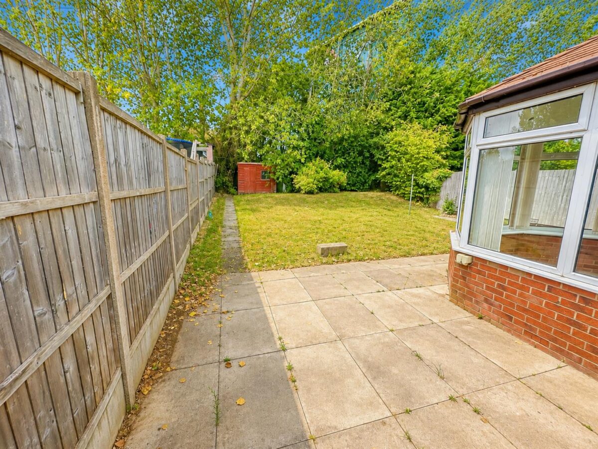 Hubble Road, Corby