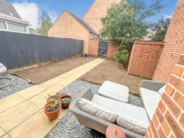 Courteenhall Drive, Corby