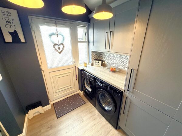 Welland Vale Road, Corby