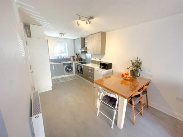 Regal Close, Corby