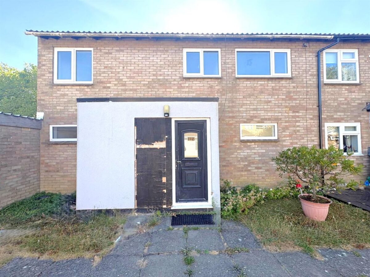 Laxton Close, Corby