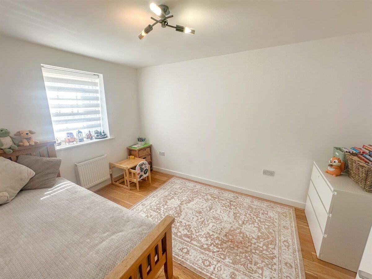 Regal Close, Corby