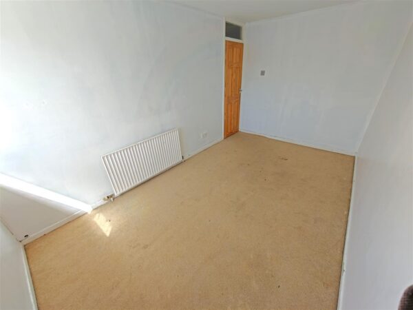 Landseer Court, Corby