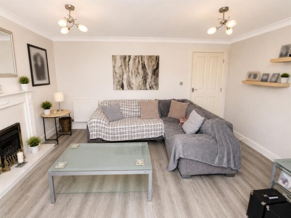Violet Close, Corby
