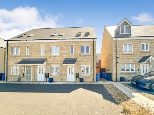 Kennard Close, Weldon, Corby