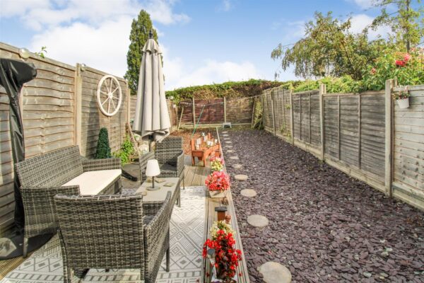 Studfall Avenue, Corby