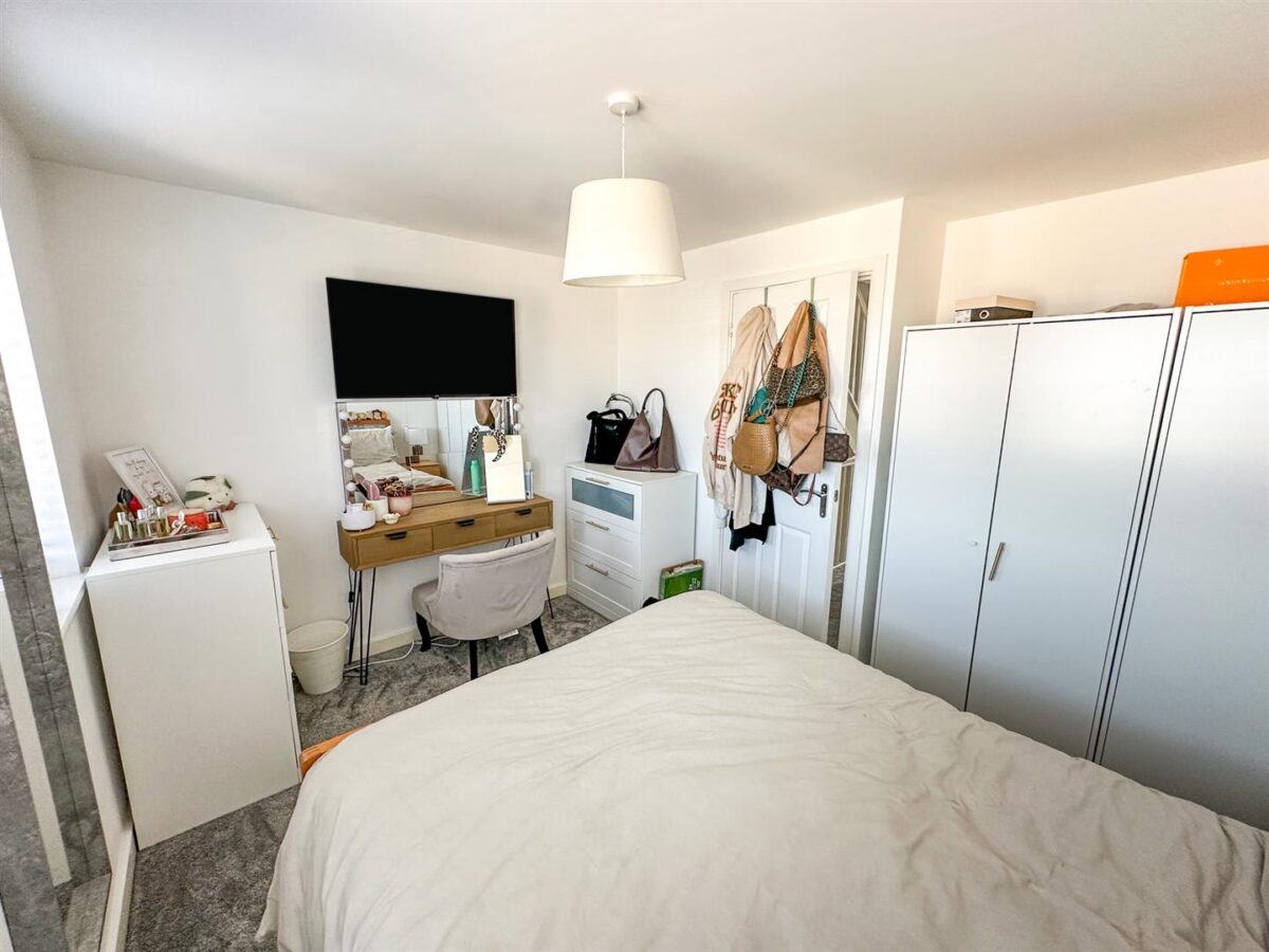Kennard Close, Weldon, Corby