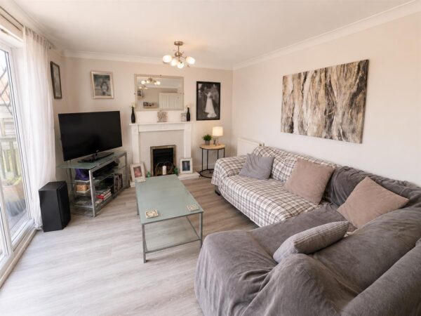 Violet Close, Corby