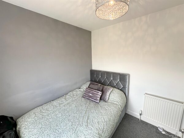 Studfall Avenue, Corby