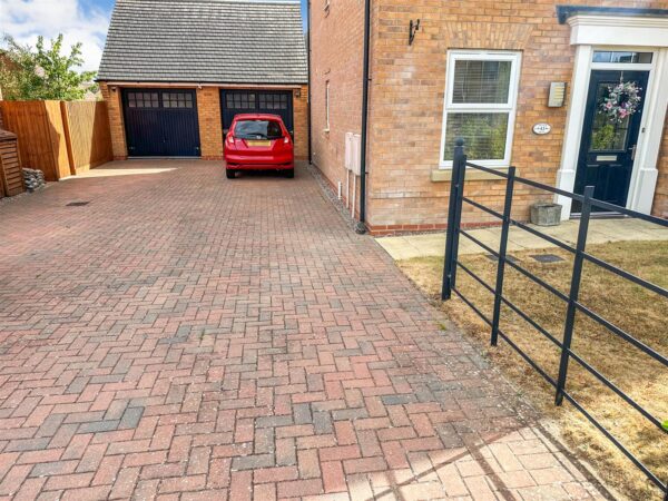 Arnold Drive, Corby