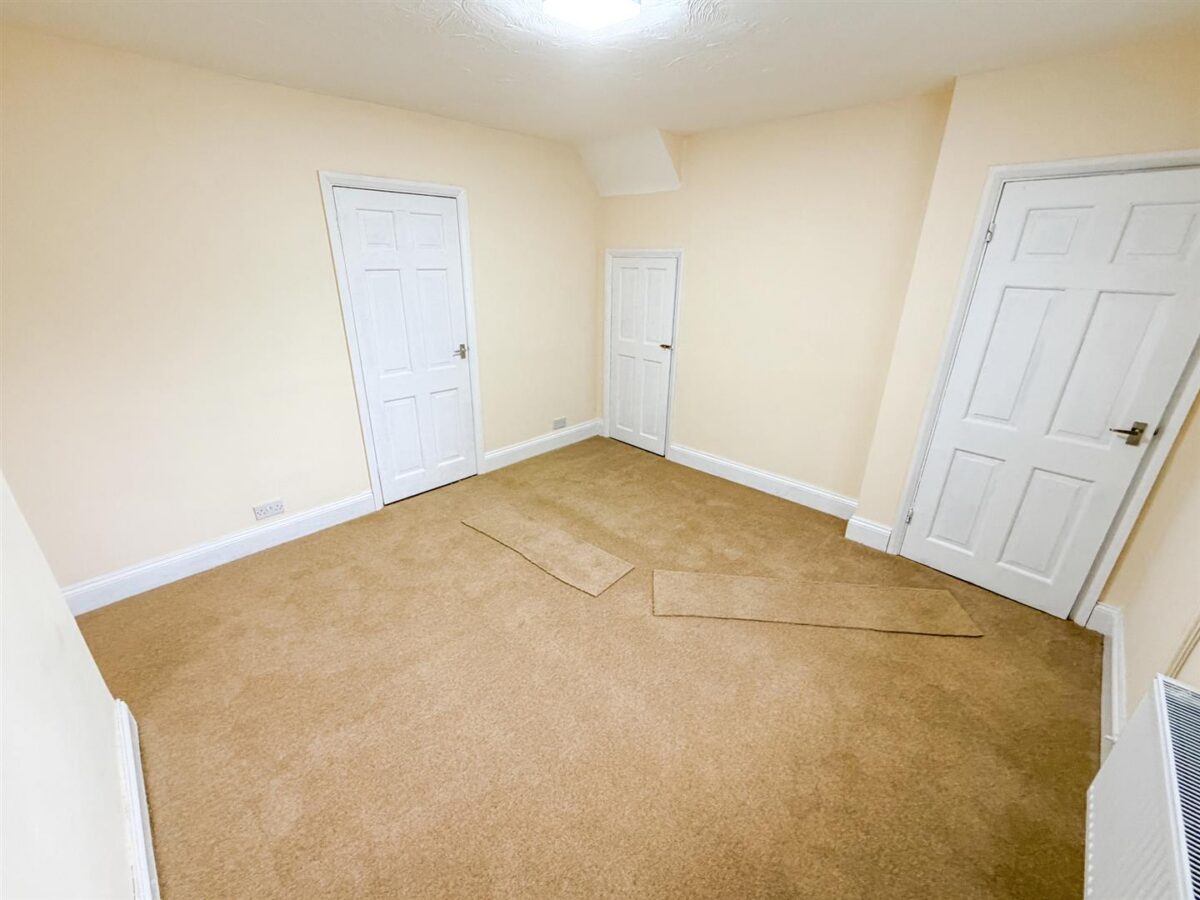 Studfall Avenue, Corby