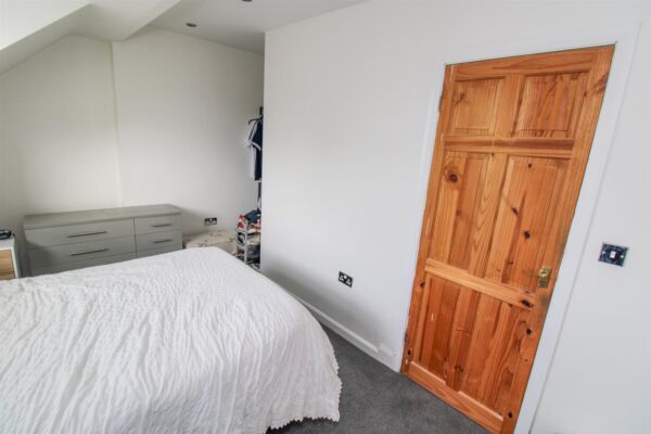 Studfall Avenue, Corby