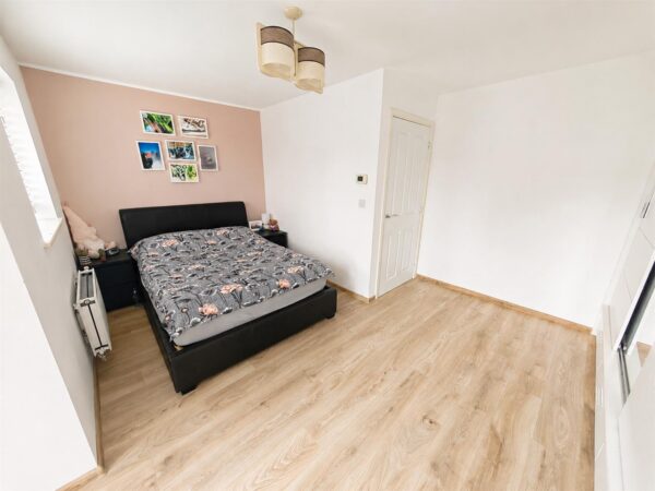 Barra Walk, Corby