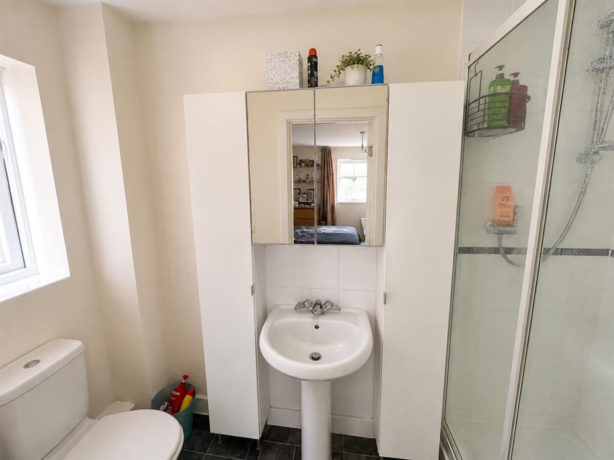 Violet Close, Corby