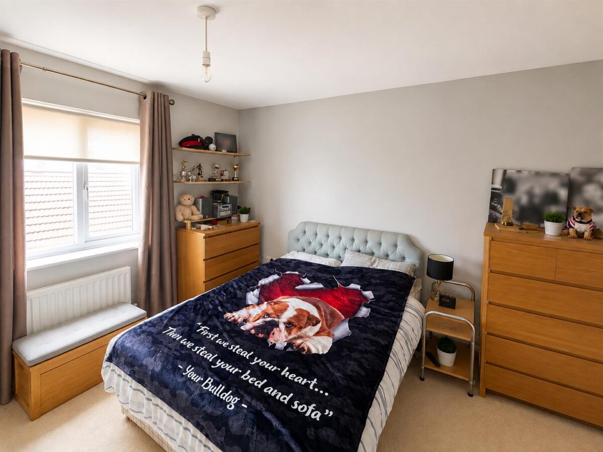 Violet Close, Corby