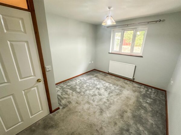 Hubble Road, Corby