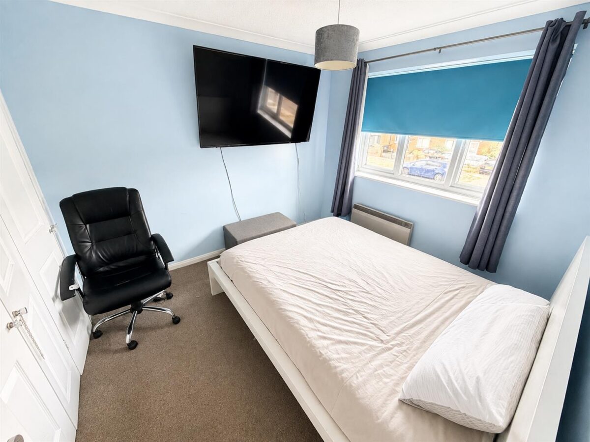 James Watt Avenue, Corby