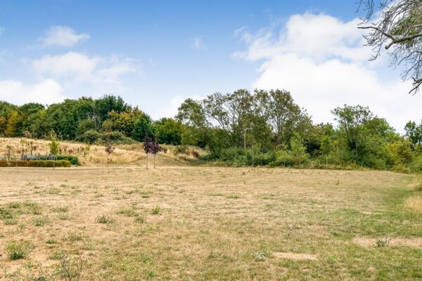 Lytham Lane, Corby
