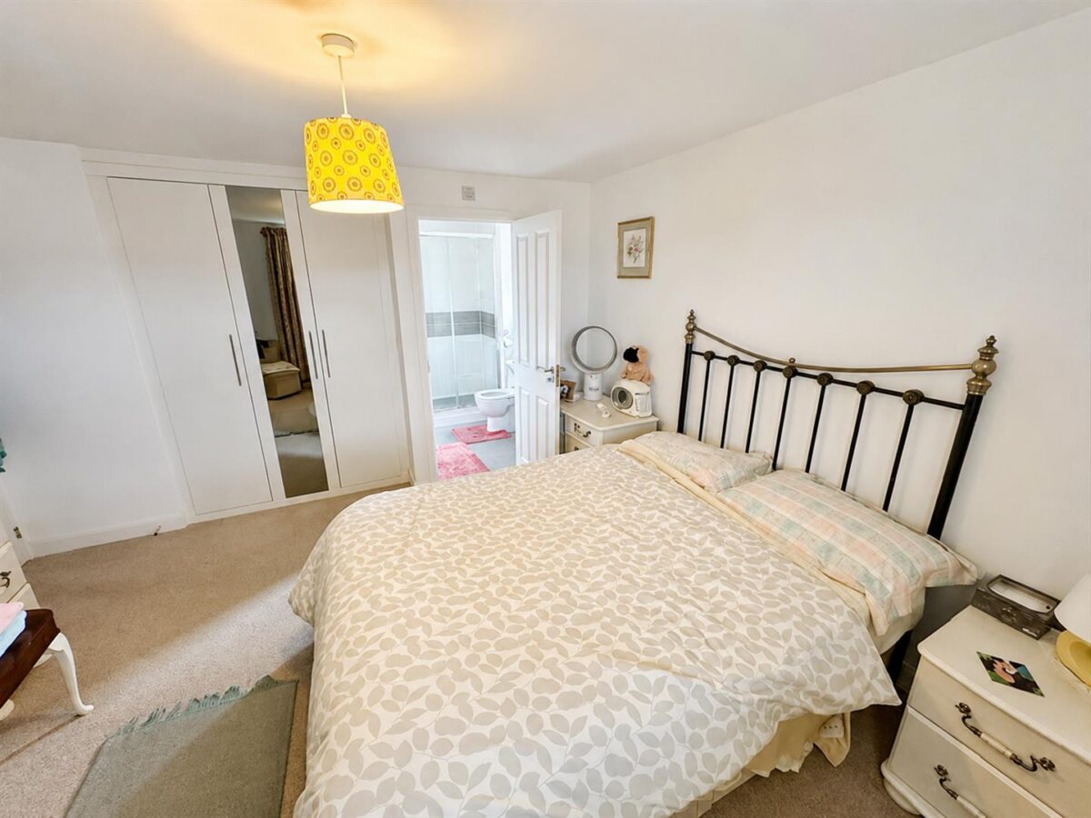 Arnold Drive, Corby