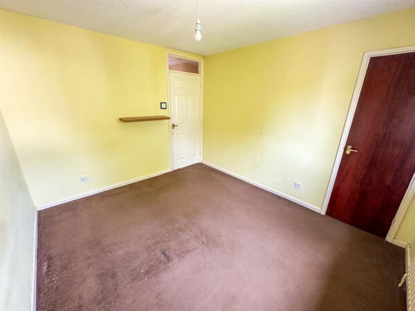 Pine Walk, Corby