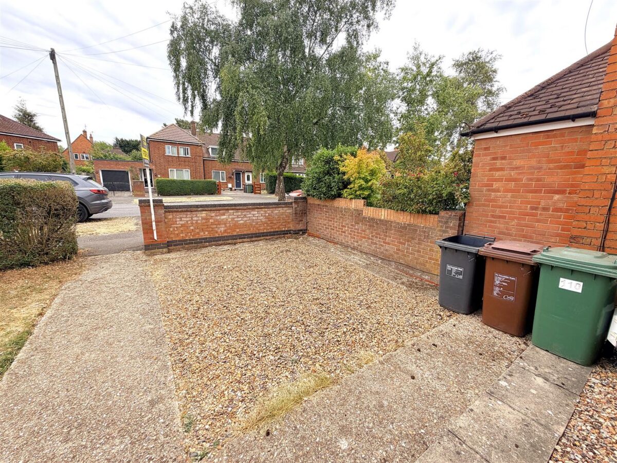 Studfall Avenue, Corby