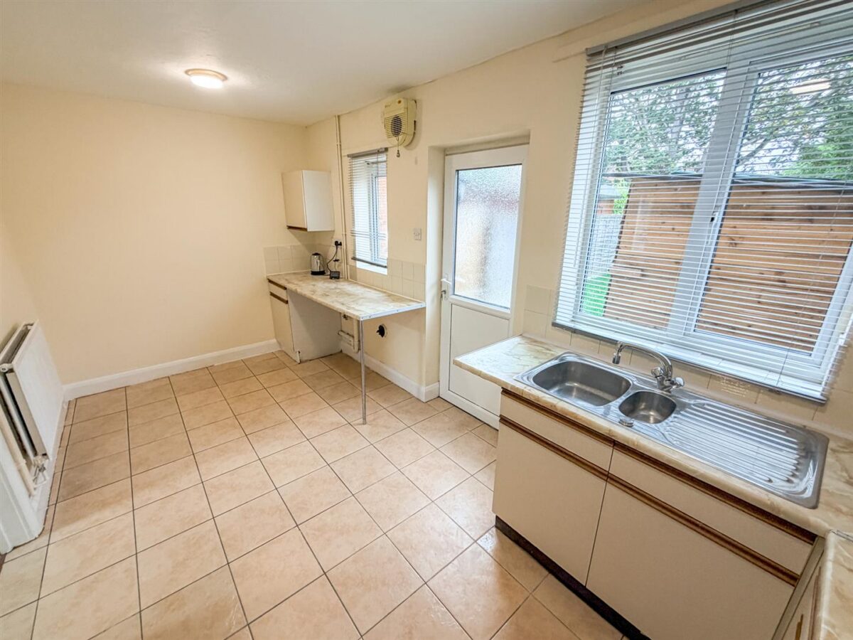 Studfall Avenue, Corby