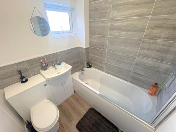 Dixon Walk, Corby