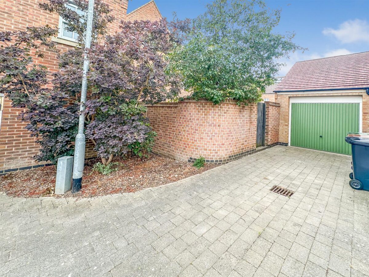 Courteenhall Drive, Corby