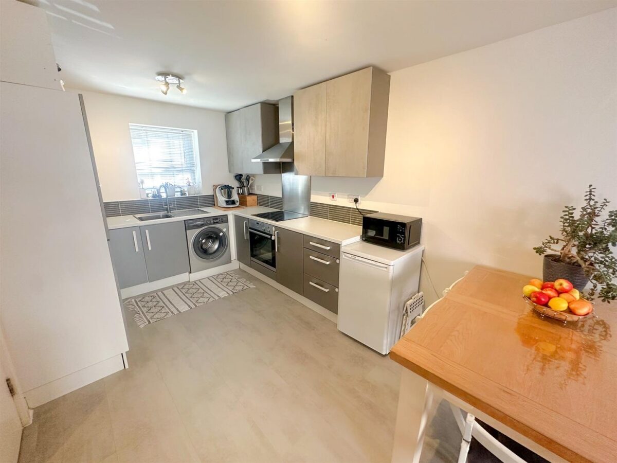 Regal Close, Corby