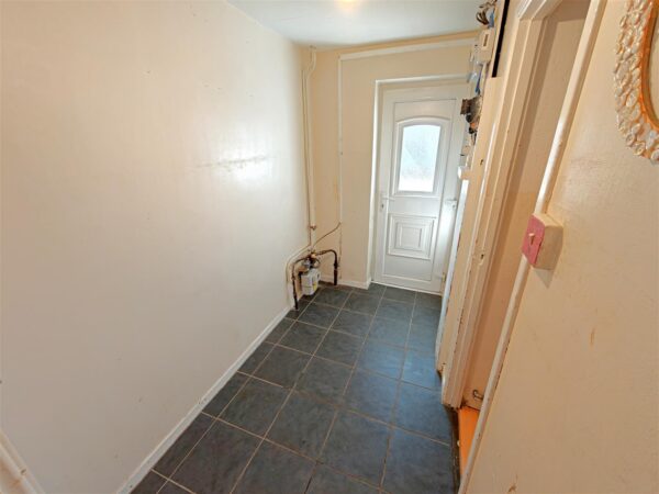 Landseer Court, Corby