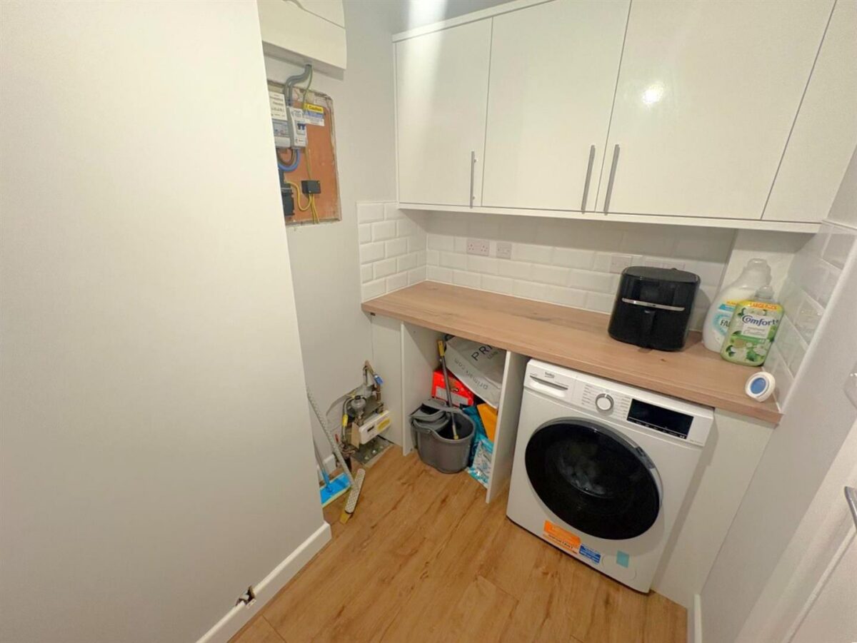 Dixon Walk, Corby