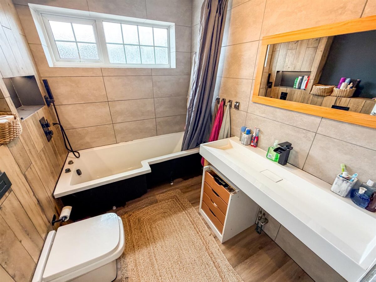 Thetford Close, Corby