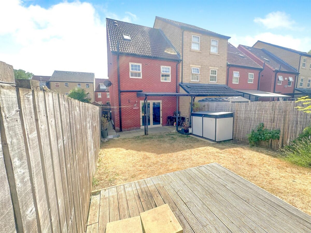 Regal Close, Corby