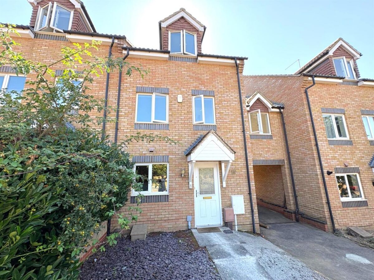 Worcester Close, Corby