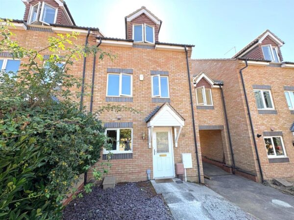 Worcester Close, Corby