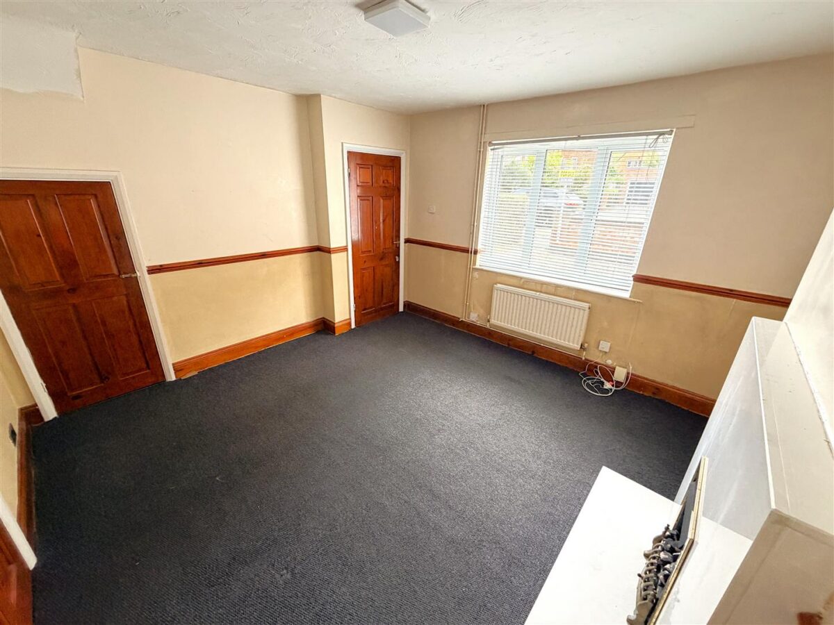 Studfall Avenue, Corby