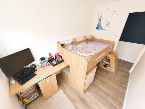 Thetford Close, Corby