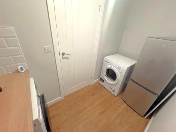 Dixon Walk, Corby