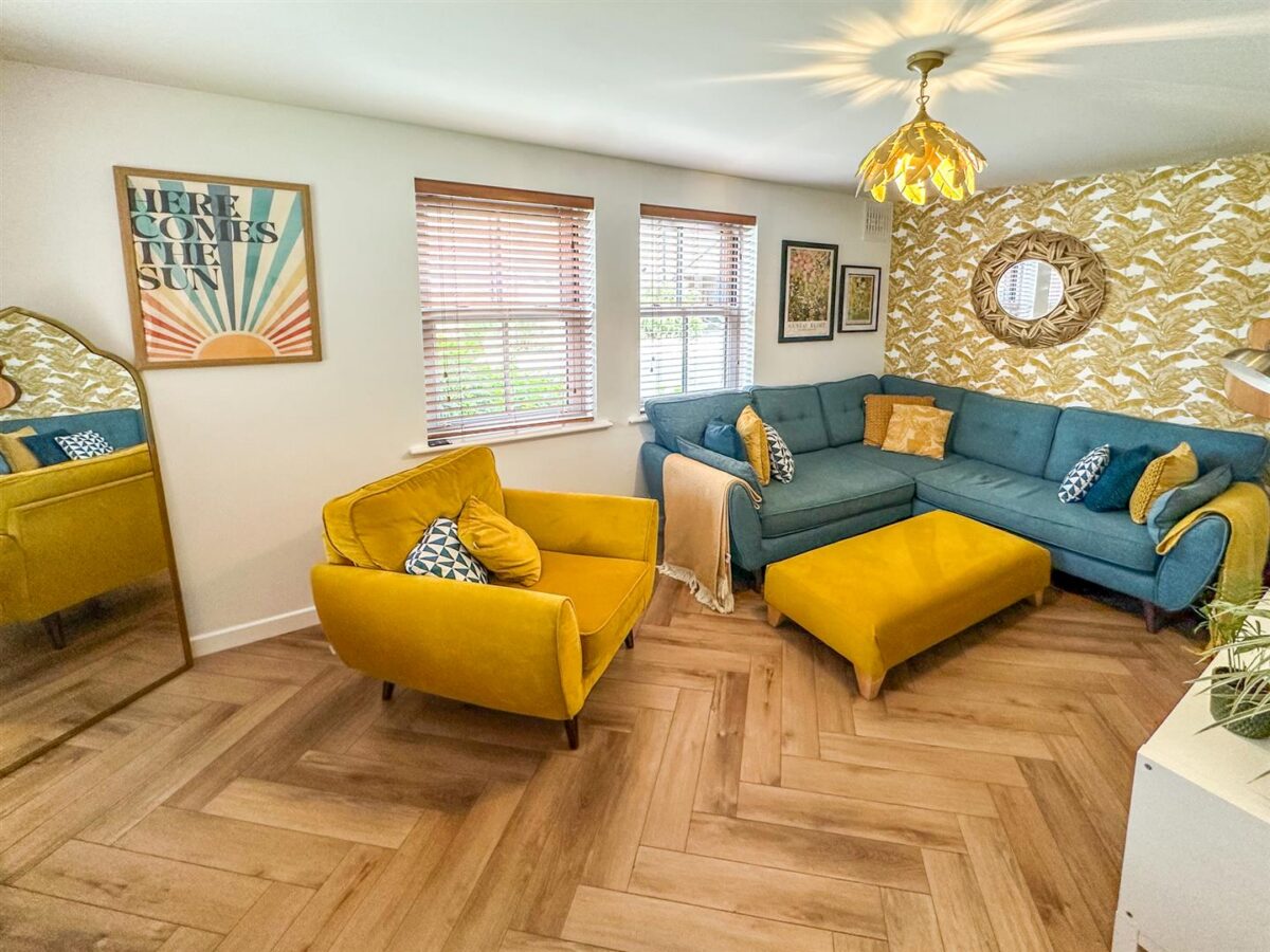 Courteenhall Drive, Corby