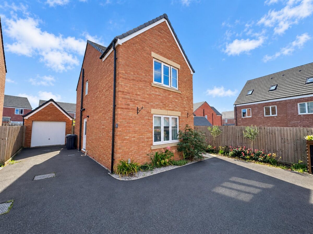 Bowman Road, Weldon, Corby
