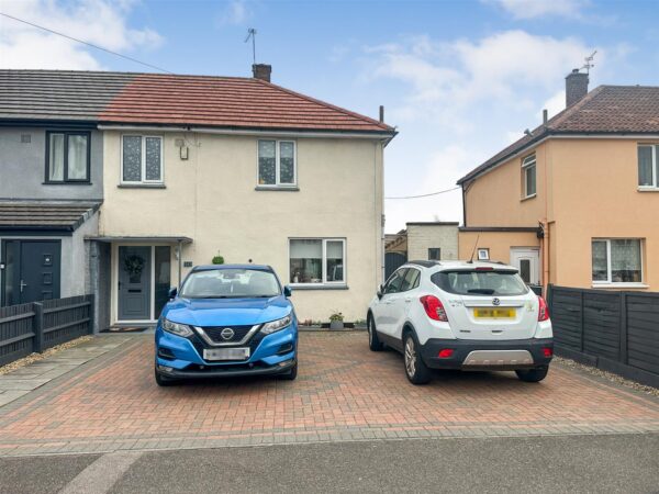 Willow Brook Road, Corby