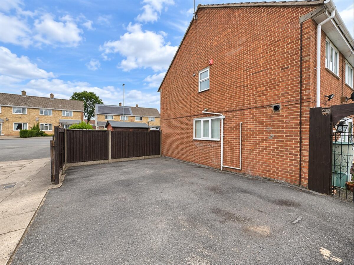 York Road, Corby